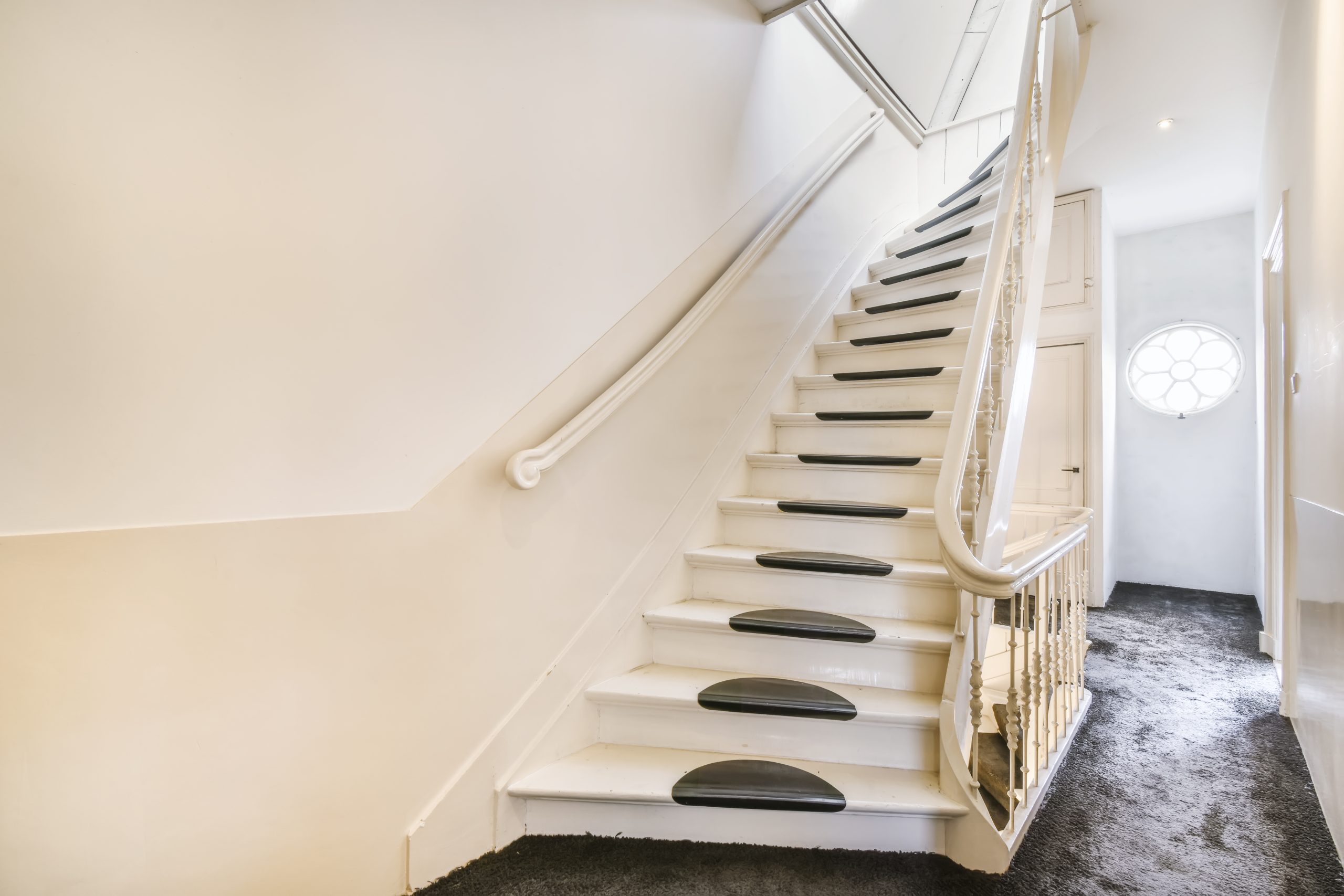 como funciona una silla salvaescaleras